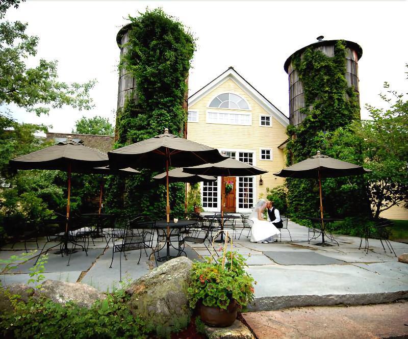 Bedford Village Inn Extérieur photo